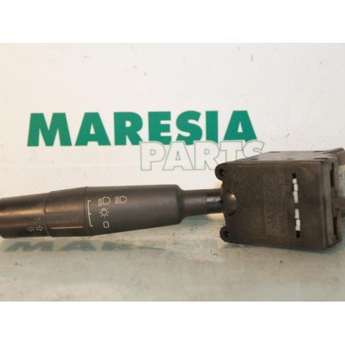 Peugeot - 106 - Indicator switch