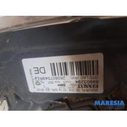 Renault - Scenic - Koplamp links