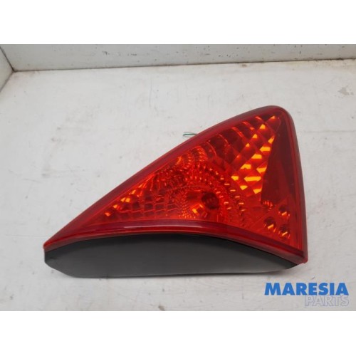 Peugeot - 3008 - Taillight, left