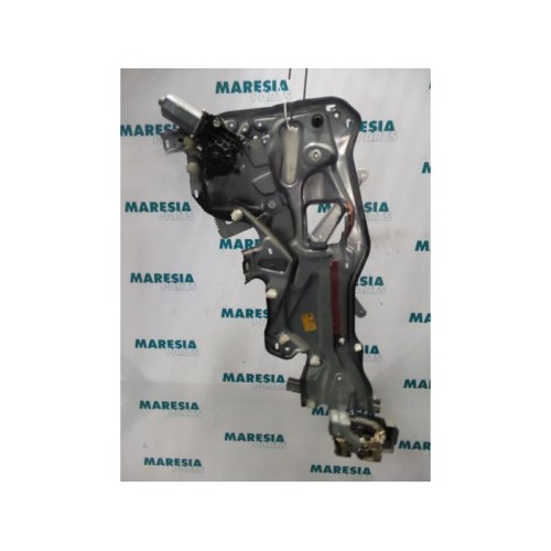 Renault - Laguna - Rear door window mechanism 4-door, right