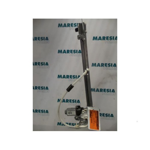 Renault - Laguna - Rear door window mechanism 4-door, right