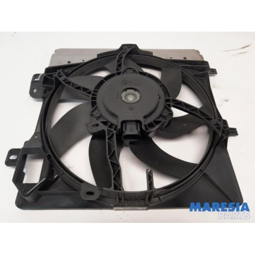 Peugeot - 208 - Kühlgebläse Motor