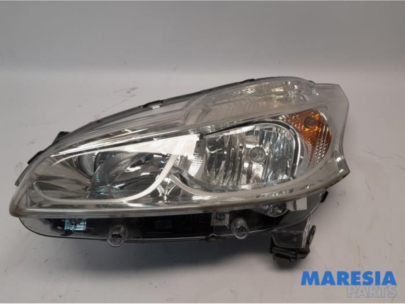 Peugeot - 208 - Koplamp links