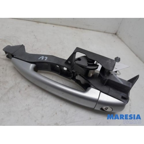 Peugeot - 3008 - Door handle 4-door, front left