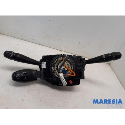 Peugeot - 208 - Steering column stalk