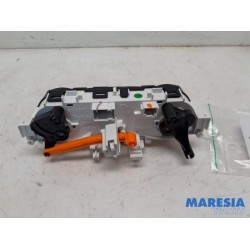 Peugeot - 208 - Heater control panel