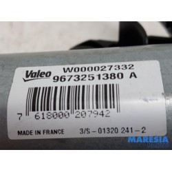 Peugeot - 208 - Ruitenwissermotor achter