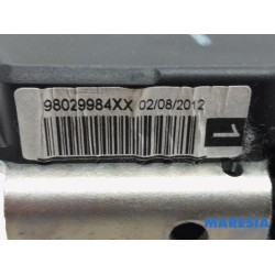 Peugeot - 208 - Ceinture de sécurité avant gauche