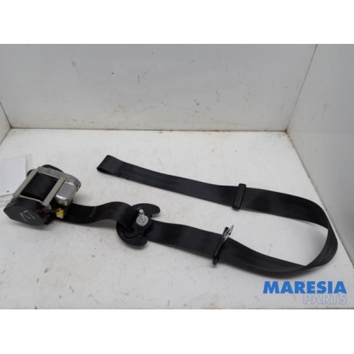 Peugeot - 208 - Front seatbelt, left