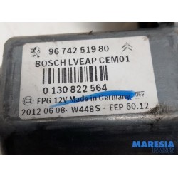 Peugeot - 208 - Fenstermotor Tür