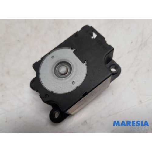 Renault - Scenic - Kachelklep Motor