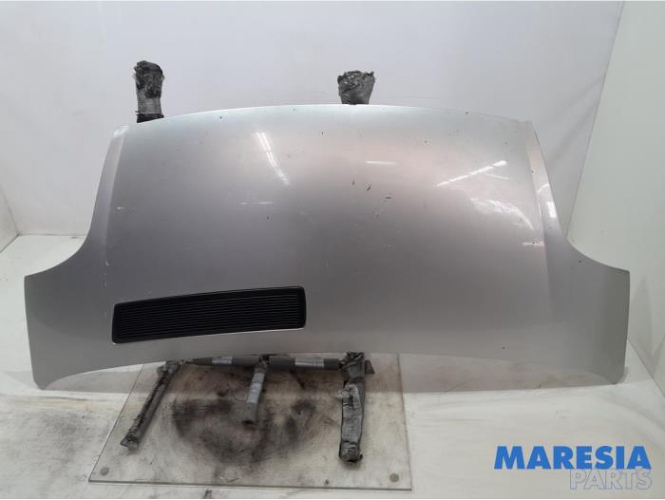 Renault - Trafic - Capot
