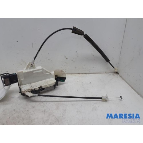 Peugeot - 3008 - Door lock mechanism 4-door, front left
