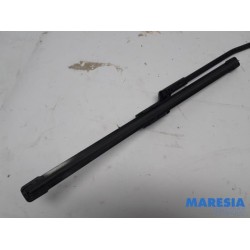 Fiat - 500 - Front wiper arm