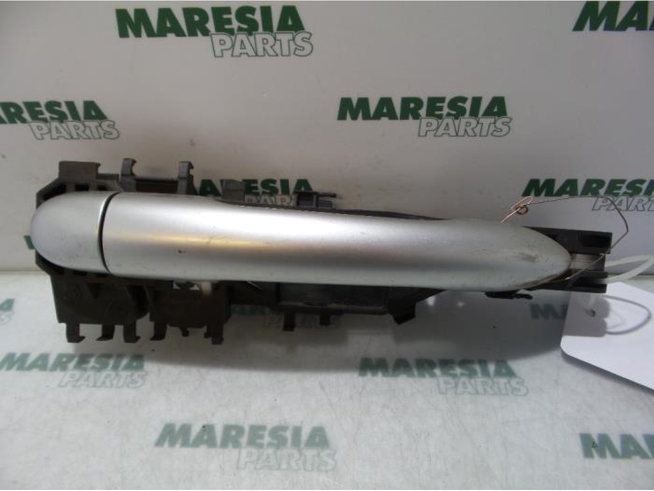 Renault - Megane - Front door handle 4-door, right