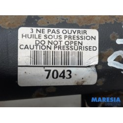 Peugeot - 3008 - Stoßdämpferstrebe rechts vorne