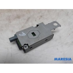 Peugeot - 3008 - Antenna Amplifier