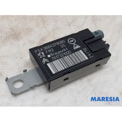 Peugeot - 3008 - Antenna Amplifier