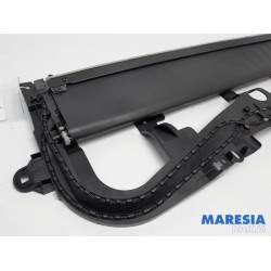 Peugeot - 3008 - Sliding headliner mechanism