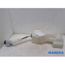 Fiat - Panda - Front windscreen washer reservoir