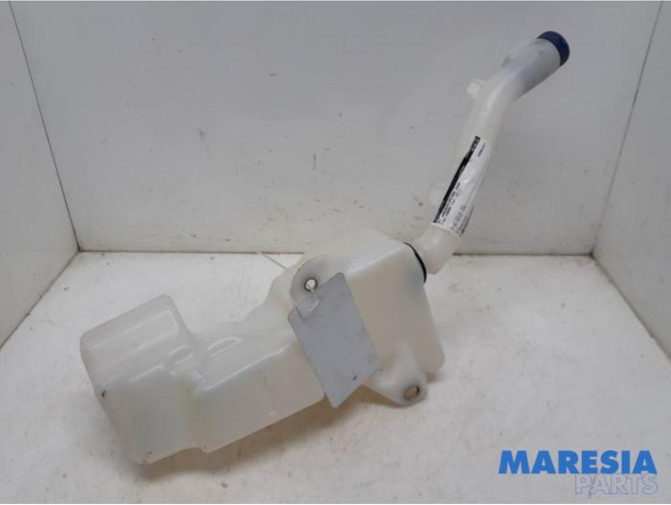 Fiat - Panda - Front windscreen washer reservoir