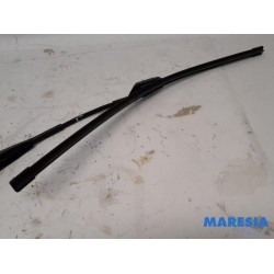 Fiat - Panda - Front wiper arm