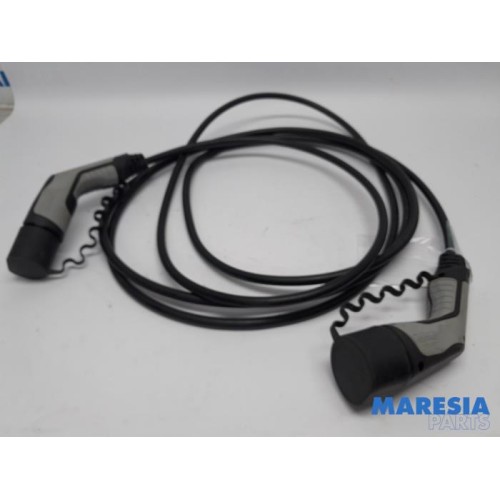 Citroen - C5 Aircross - Hybrid charging cable
