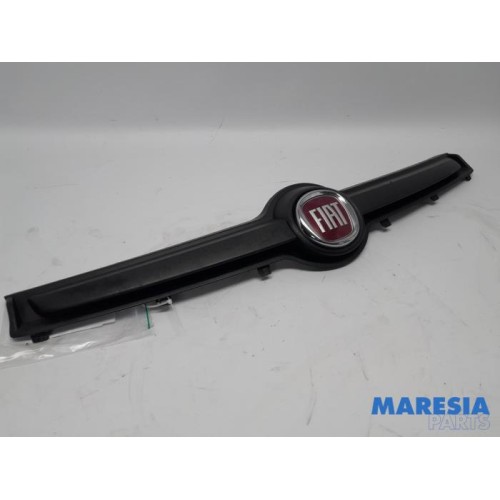 Fiat - Panda - Grille