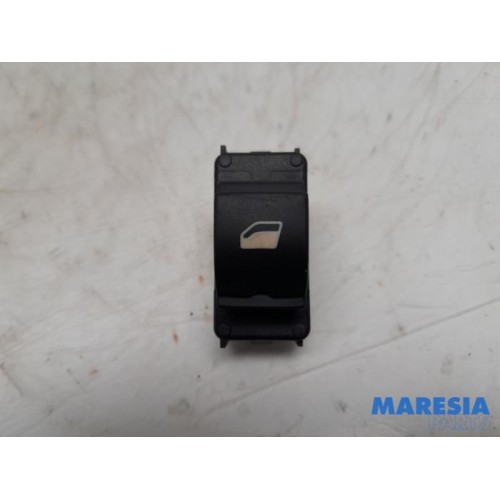 Peugeot - 3008 - Electric window switch