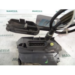 Renault - Laguna - Rear door mechanism 4-door, right