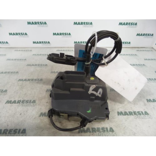 Renault - Laguna - Rear door mechanism 4-door, right