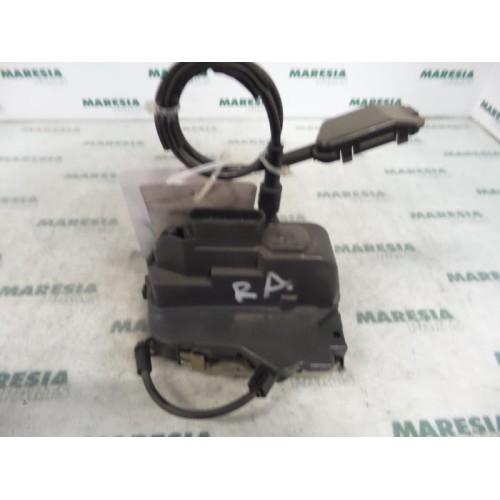 Renault - Laguna - Rear door mechanism 4-door, right