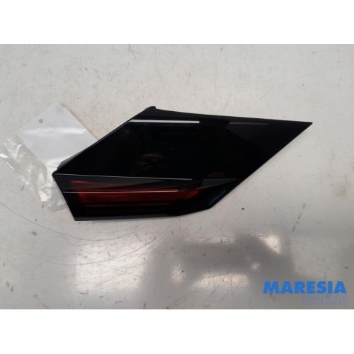 Citroen - C4 - Taillight, right