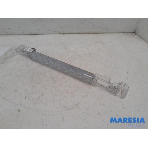 Citroen - C4 - Third brake light