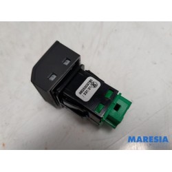 Citroen - C4 - Central locking switch