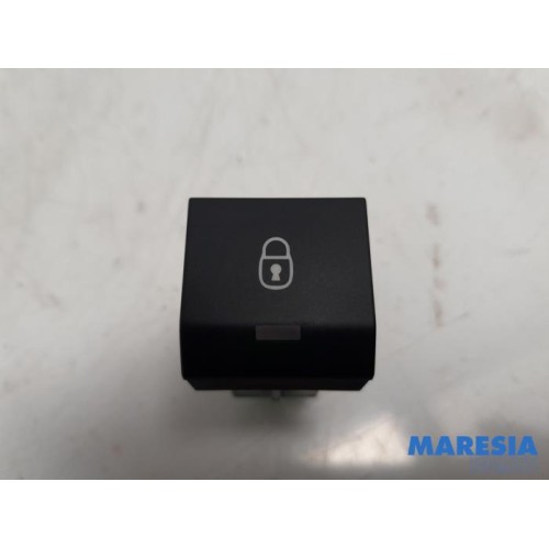 Citroen - C4 - Central locking switch