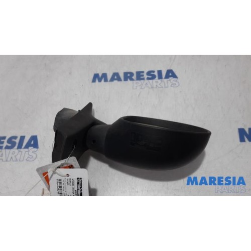Renault - Twingo - Wing mirror, right
