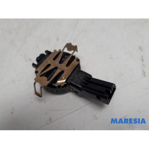 Citroen - C4 - Rain sensor