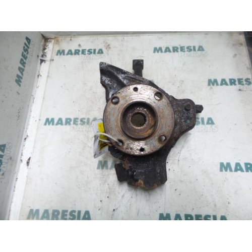 Fiat - Punto - Knuckle, front left
