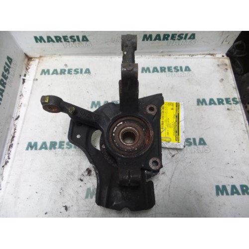 Fiat - Punto - Fusee links-voor