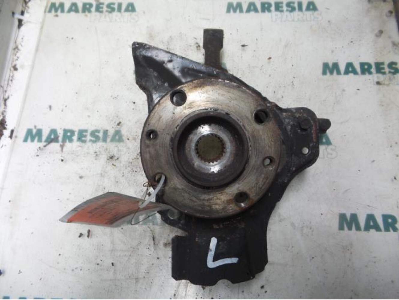 Fiat - Punto - Knuckle, front left