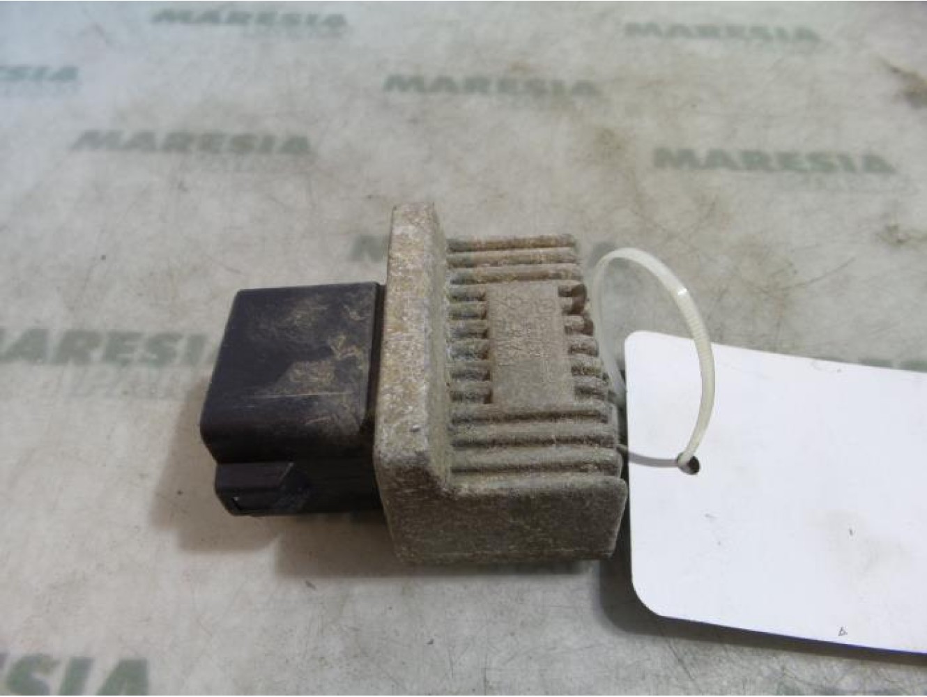 Renault - Espace - Glow plug relay