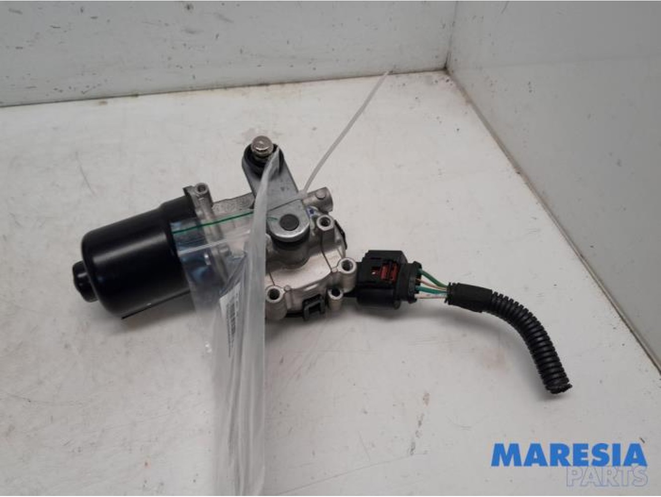 Citroen - C4 - Front wiper motor
