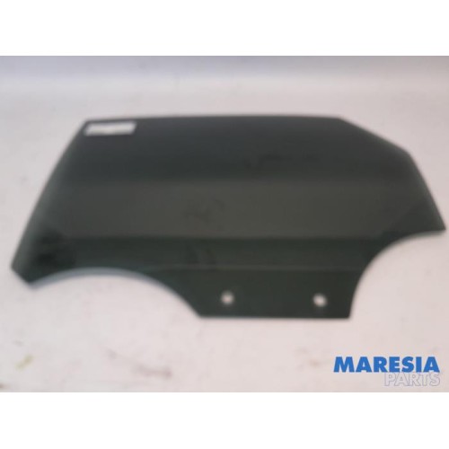 Citroen - C4 - Rear door window 4-door, left