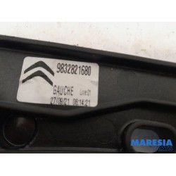 Citroen - C4 - Window mechanism 4-door, front left
