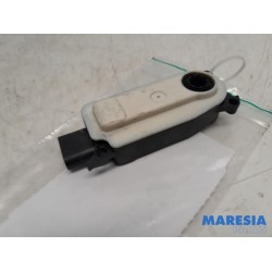 Citroen - C4 - Air funnel