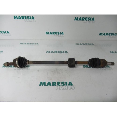 Fiat - Punto - Front drive shaft, right