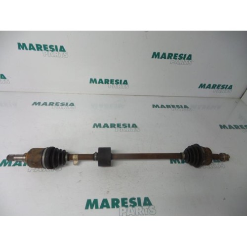 Fiat - Punto - Front drive shaft, right