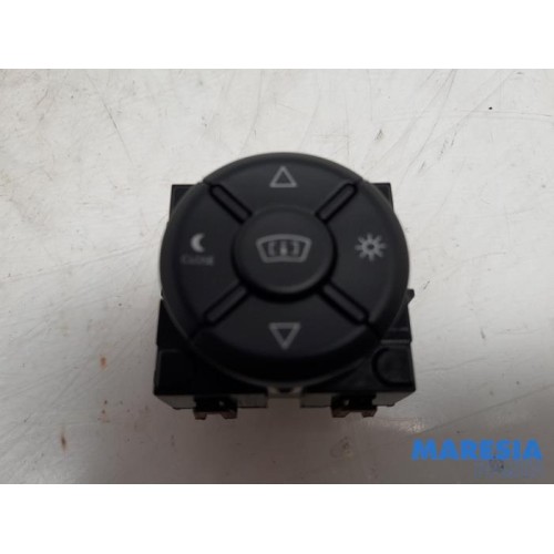Citroen - C4 - Switch