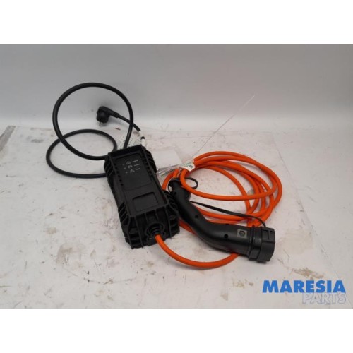 Citroen - C4 - Charching cable electric car